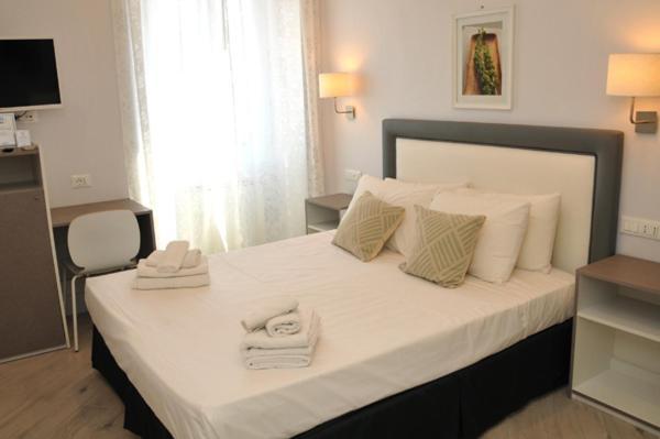 Migdal Luxury Suites Roma Porta Portese Exterior photo